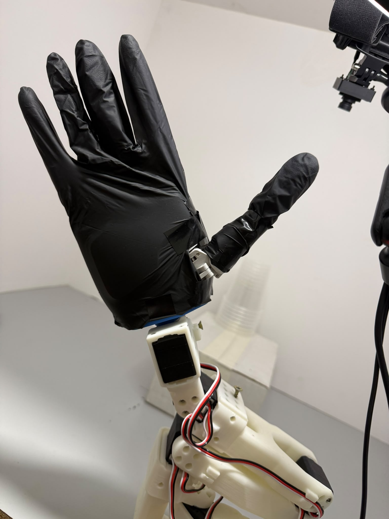 The SO-101 arm test rig